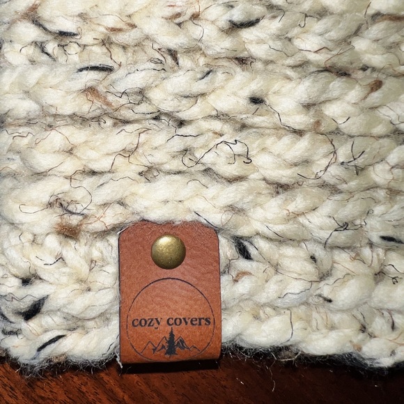 Adult Crocheted beanie - Picture 3 of 3